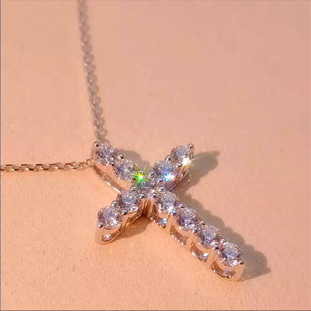 💙Cross-Shaped Pendant Sterling Silver Necklace - Picture 5 of 5